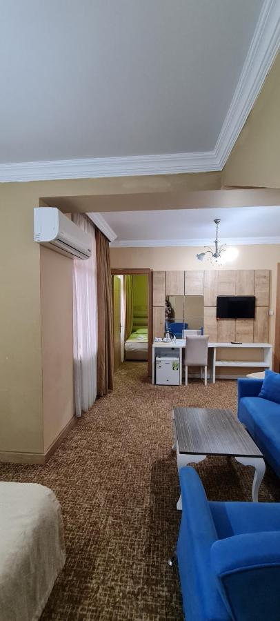 Hotel Genatsvale Batumi Exterior foto